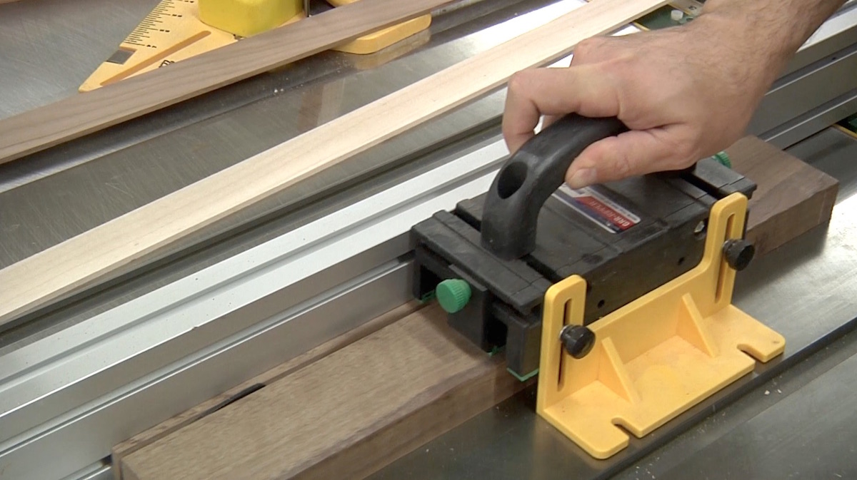 Cutting Thin Strips at the table saw Cutting A Thin Slot In Wood