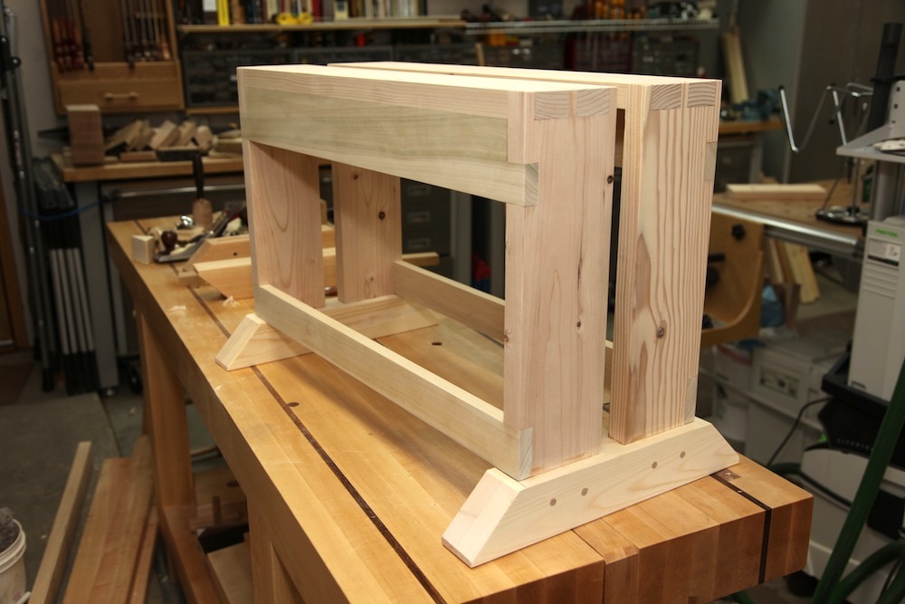 Brian's Improved Saw Bench - The Wood Whisperer