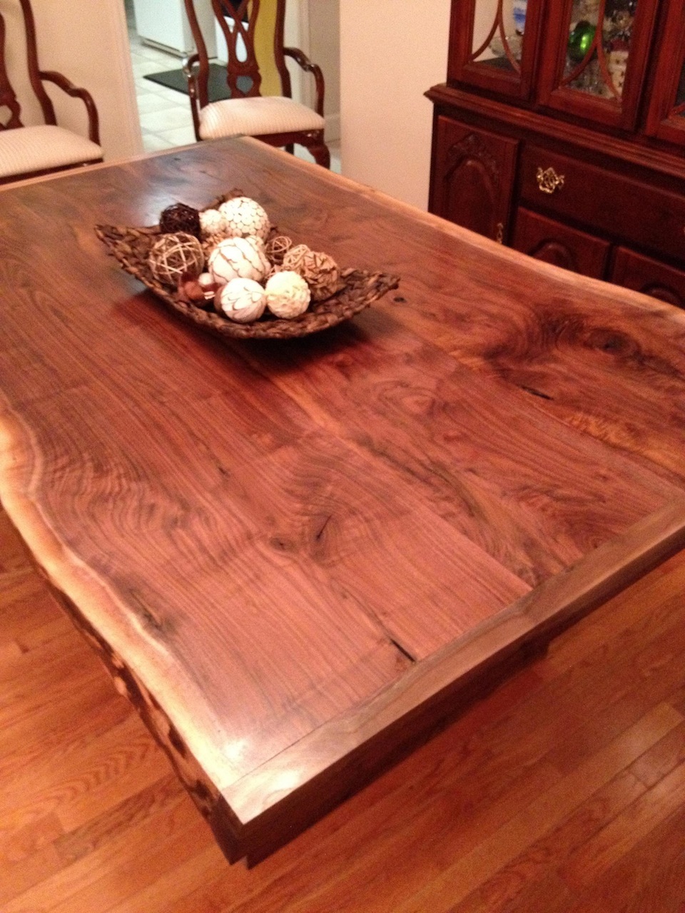 Jeff's Live Edge Dining Table - The Wood Whisperer
